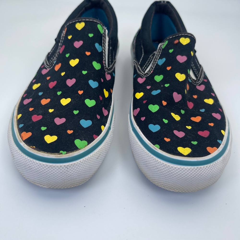 Airwalk Womens 7.5 Slip On Sneakers Black Multicolor Heart Print Casual Shoes